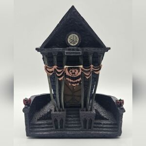 Hawthorne Village Town Hall Nightmare Before Christmas Pre- owned - Light House